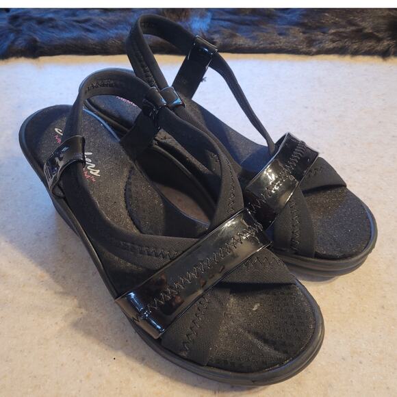 SKECHERS Memory Foam Black Wedge Sandals 10 Comfort Platform Slide Casual Shoe - Picture 1 of 6